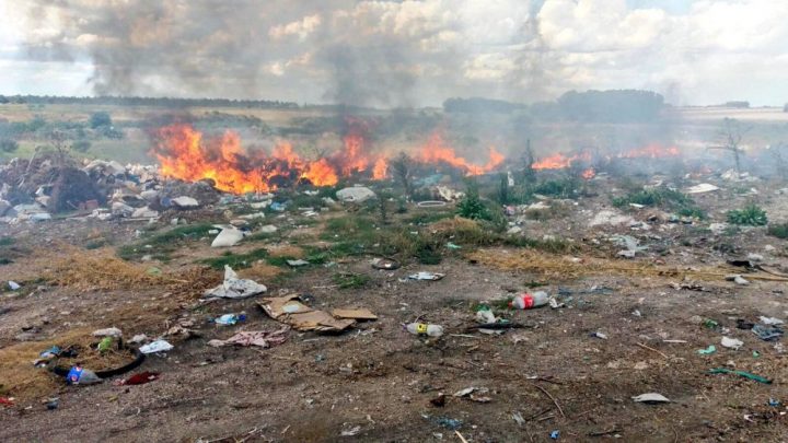 02.03.2018 Importante incendio en el vertedero de Sarandí Grande